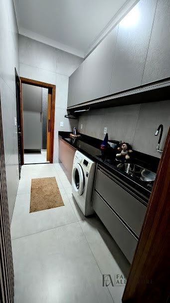 Casa à venda com 4 quartos, 3 suítes, 8 vagas e 305m² no Gaivota II, São José do Rio Preto (SP) — foto 18 de 19