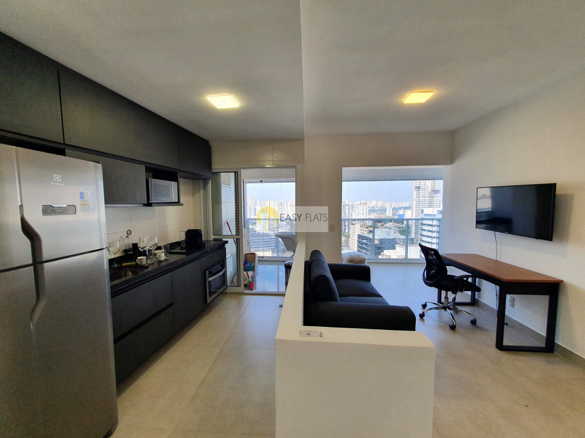 Apartamento para alugar com 1 quarto, 1 banheiro, 1 vaga e 49m² no Vila Gertrudes, São Paulo — foto principal