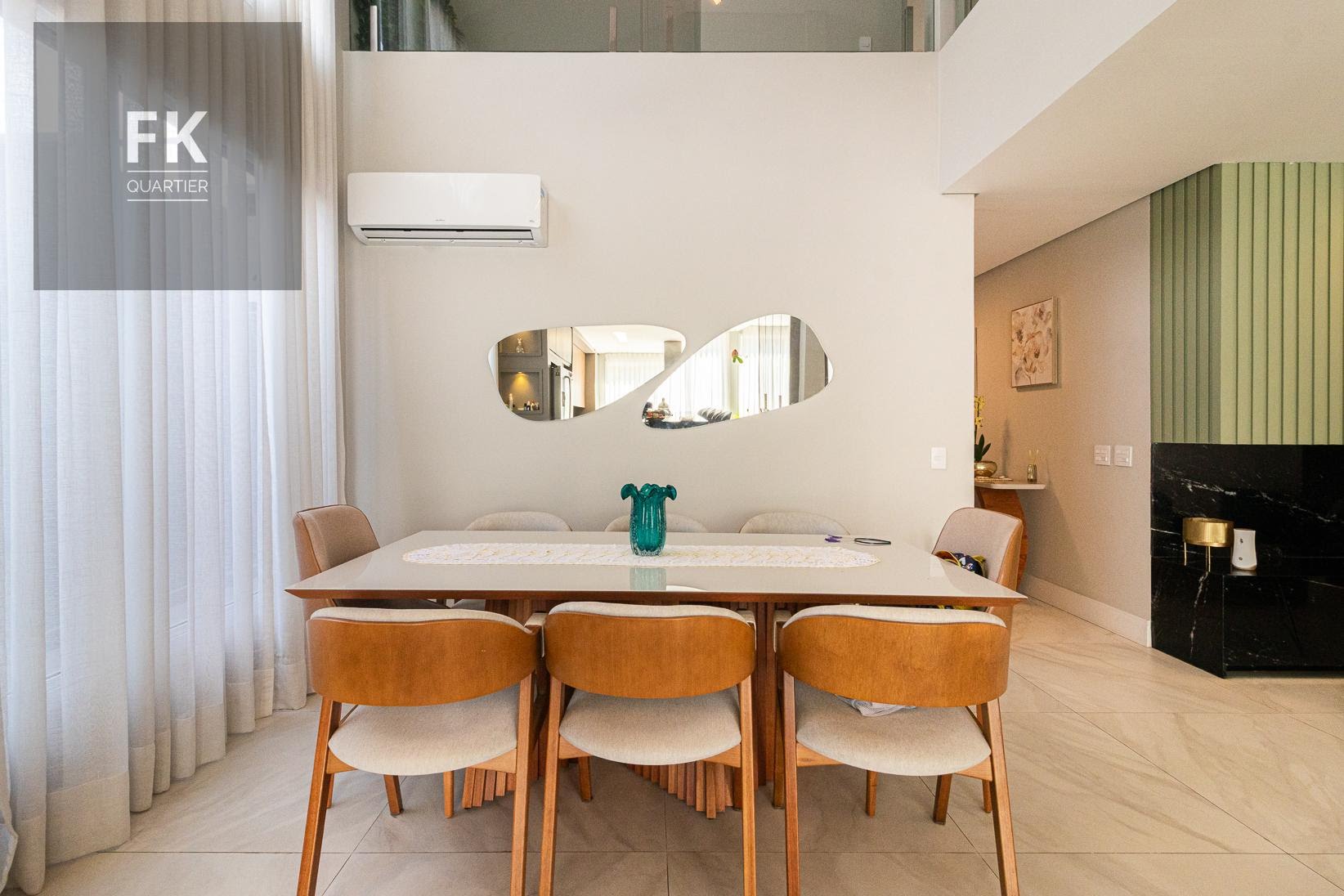 Casa à venda com 4 quartos, 4 suítes, 4 vagas e 319m² no Alphaville, Santana de Parnaíba (SP) — foto 8 de 29