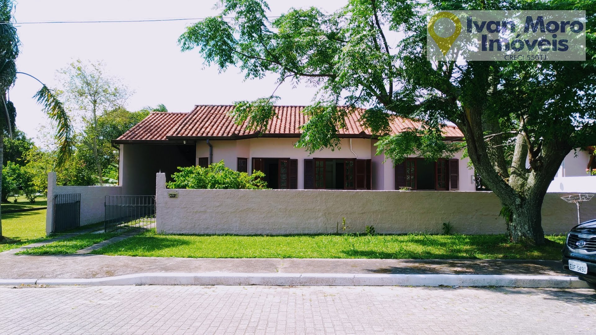 Casa para alugar com 4 quartos, 2 banheiros, 3 vagas e 120m² no Daniela, Florianópolis (SC) — foto 2 de 30