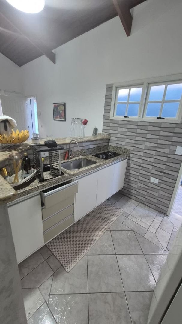 Casa à venda com 2 quartos, 2 banheiros, 2 vagas e 90m² no Itaguá, Ubatuba (SP) — foto 6 de 8