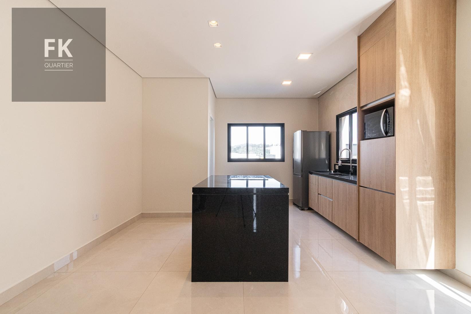 Casa à venda com 3 quartos, 1 suíte, 2 vagas e 177m² no Villas do Jaguari, Santana de Parnaíba (SP) — foto 20 de 26