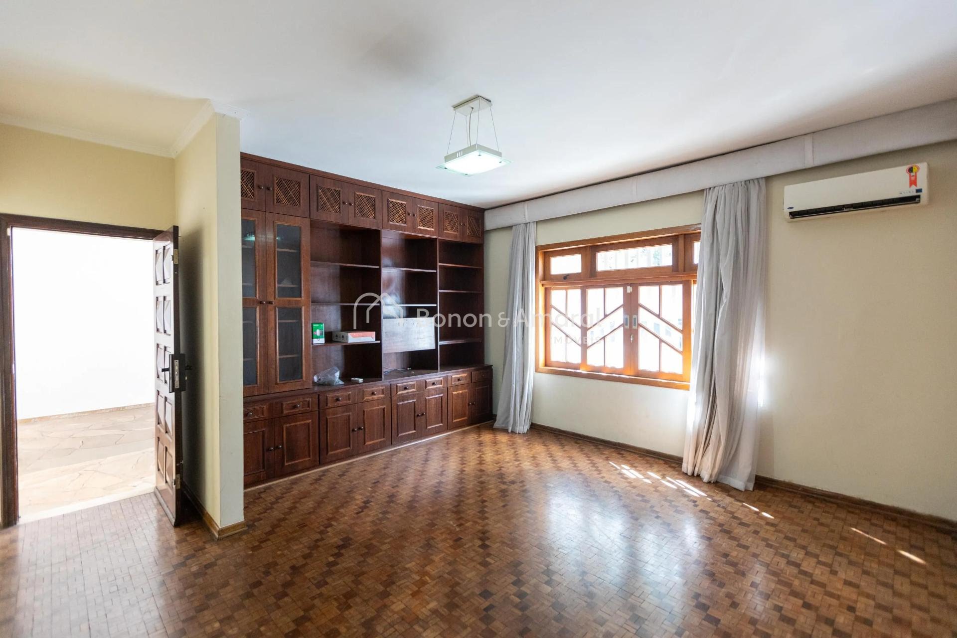 Casa, 3 quartos, 190 m² - Foto 1