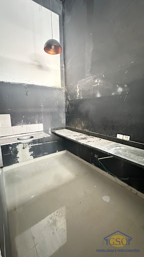 Loja/Salão em Parque Residencial Laranjeiras - Serra, ES
