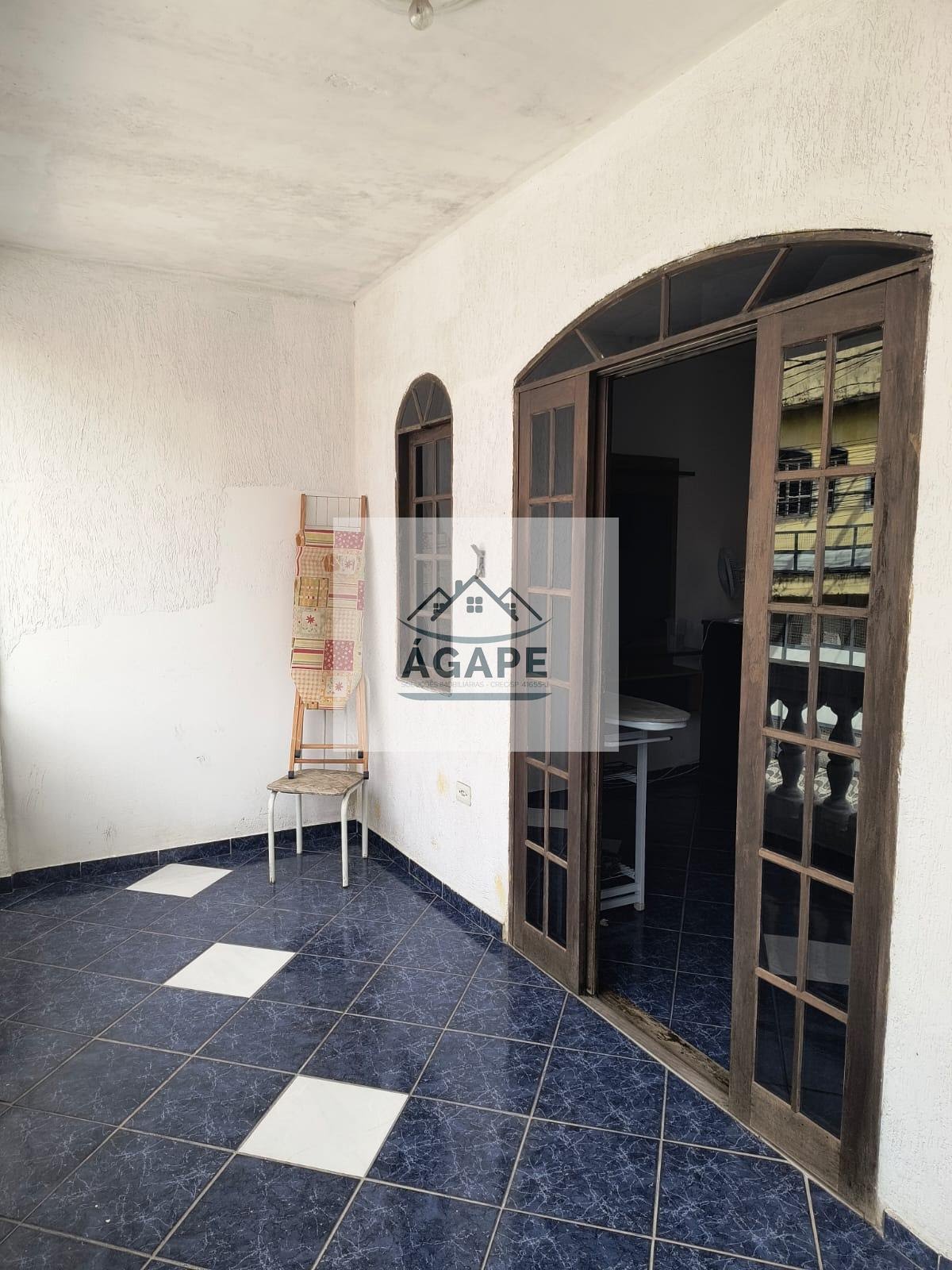 Casa à venda com 3 quartos, 1 suíte, 2 vagas e 200m² no Jardim Saint Moritz, Taboão da Serra (SP) — foto 20 de 30