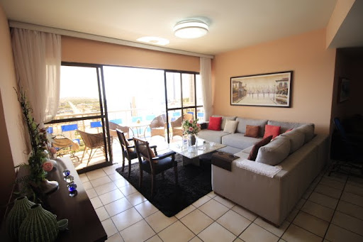Apartamento em Santo Amaro Ed. Riviera, 3 quartos, 142m2, Recife-PE
