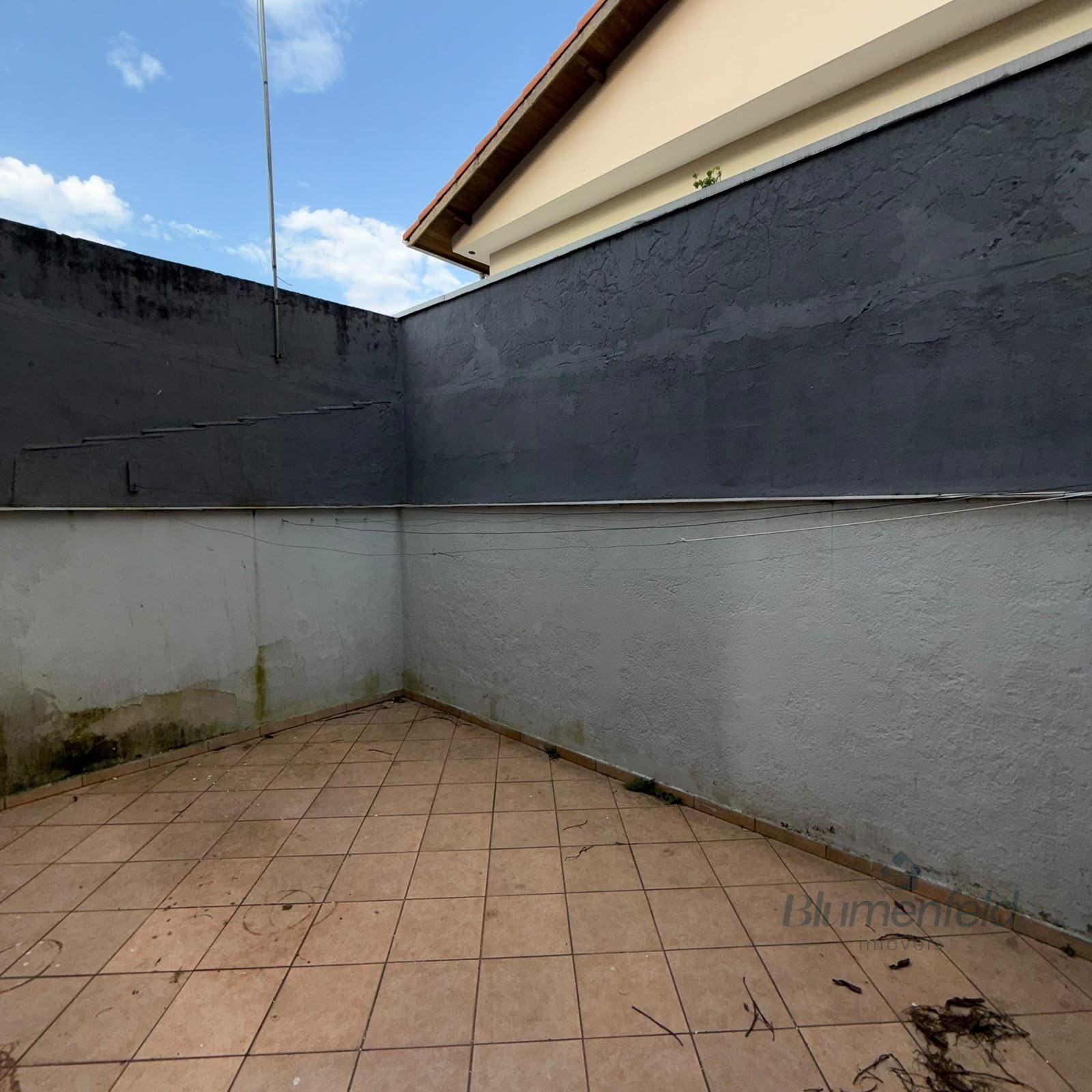 Casa para alugar com 3 quartos, 1 suíte, 2 vagas e 250m² no Jardim Rincão, Arujá (SP) — foto 15 de 17