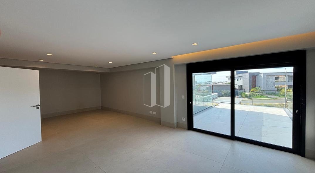 Casa à venda com 4 quartos, 4 suítes, 4 vagas e 284m² no Jardins França, Goiânia (GO) — foto 18 de 20