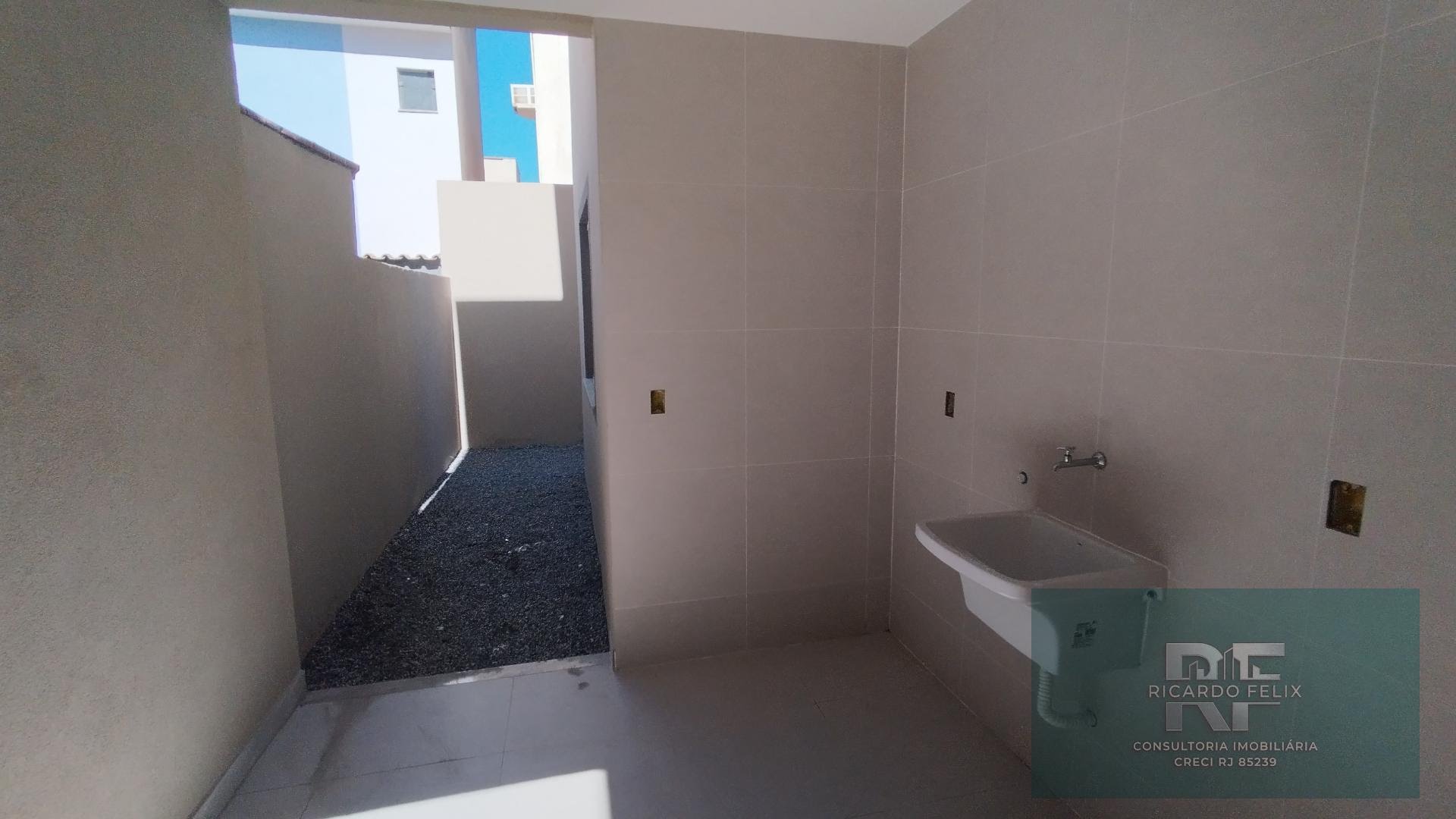 Casa à venda com 4 quartos, 4 suítes, 2 vagas e 180m² no Recreio, Rio das Ostras (RJ) — foto 11 de 27