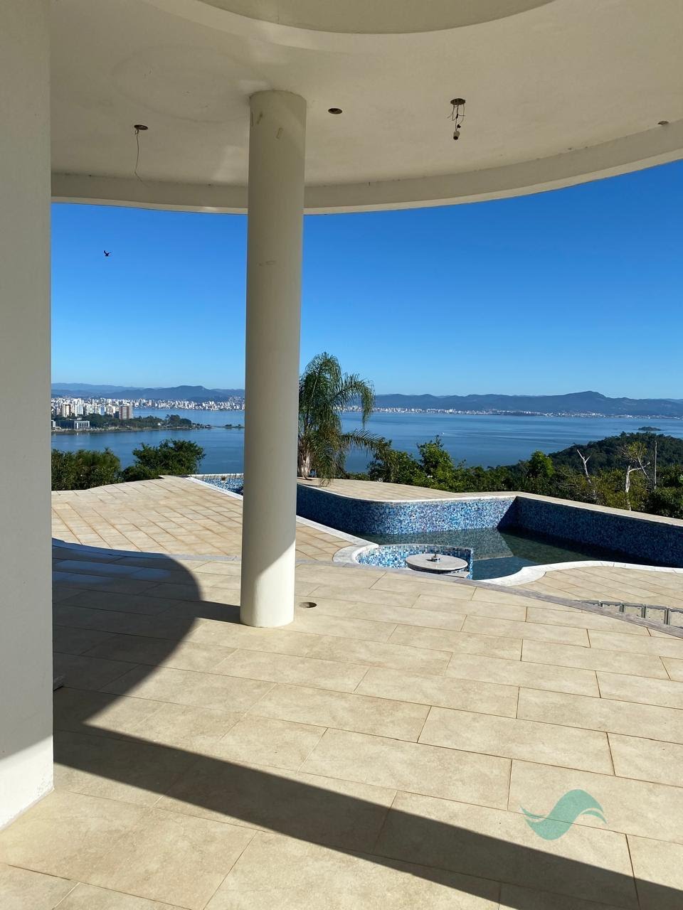 Casa à venda com 6 suítes, 3 vagas e 3400m² no João Paulo, Florianópolis (SC) — foto 18 de 27