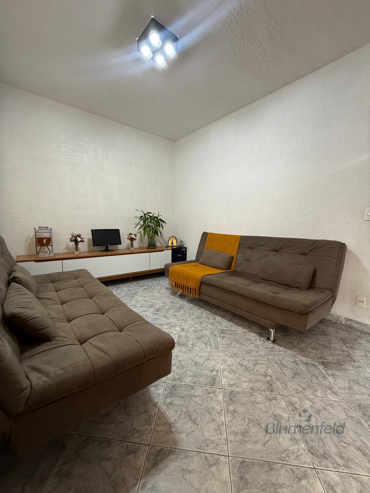 Casa à venda com 3 quartos, 2 banheiros, 2 vagas e 150m² no Nova Arujá, Arujá (SP) — foto 3 de 25
