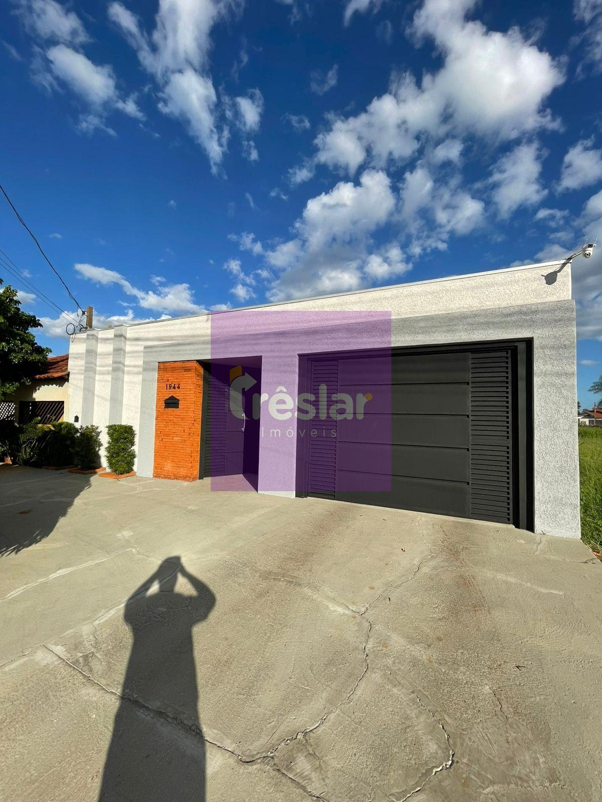 Casa à venda com 3 quartos, 2 banheiros, 2 vagas e 162m² no Vila Nova, Três Lagoas — foto principal