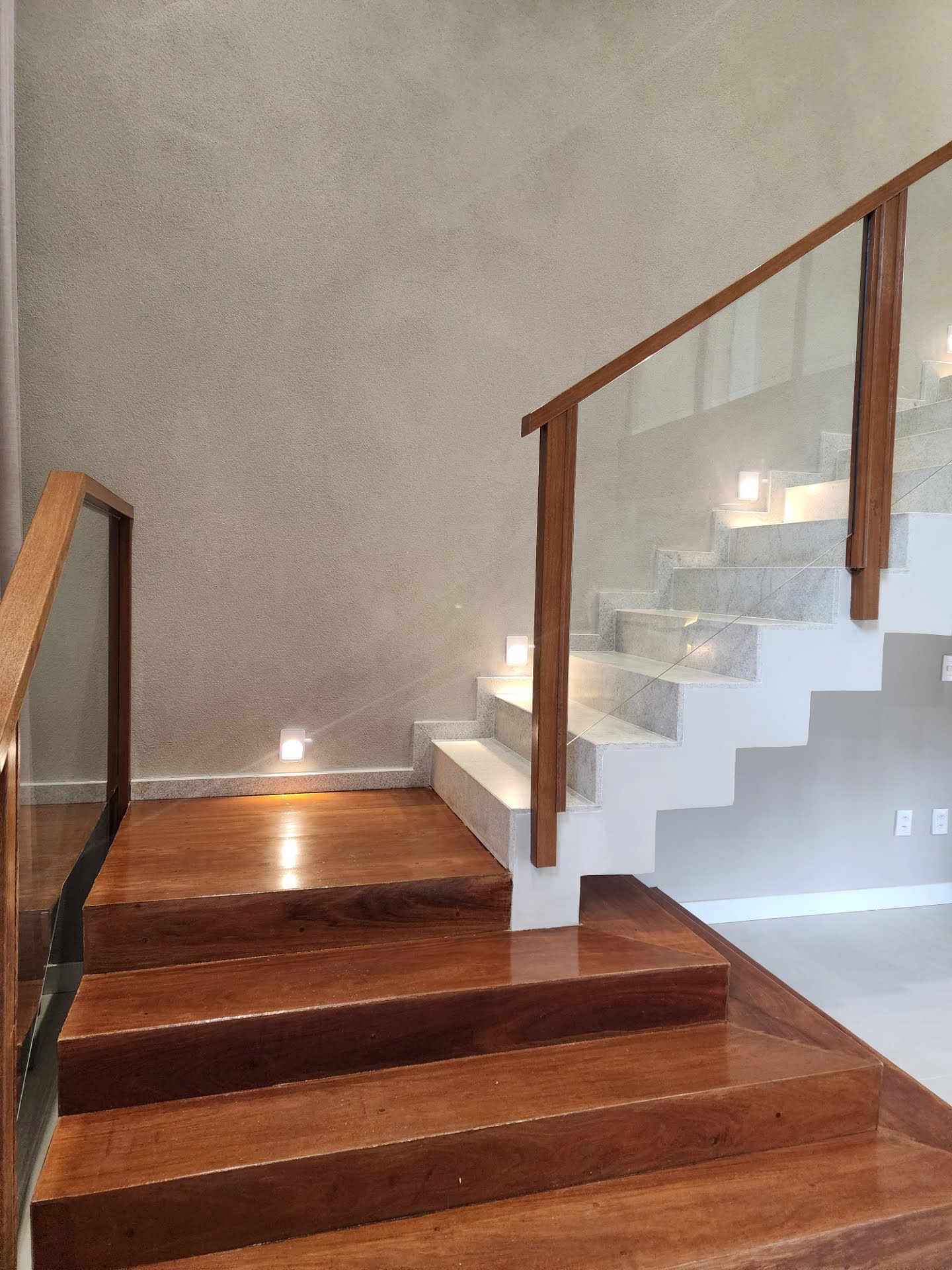 Casa à venda com 6 quartos, 6 suítes, 4 vagas e 400m² no Centro, Mata de São João (BA) — foto 11 de 30