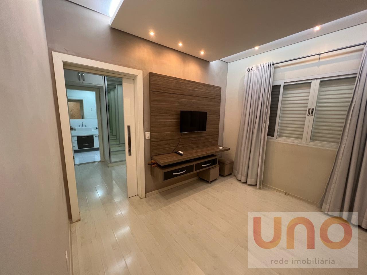 Casa à venda com 4 quartos, 4 suítes, 2 vagas e 315m² no Monte Castelo, Campo Grande (MS) — foto 9 de 30