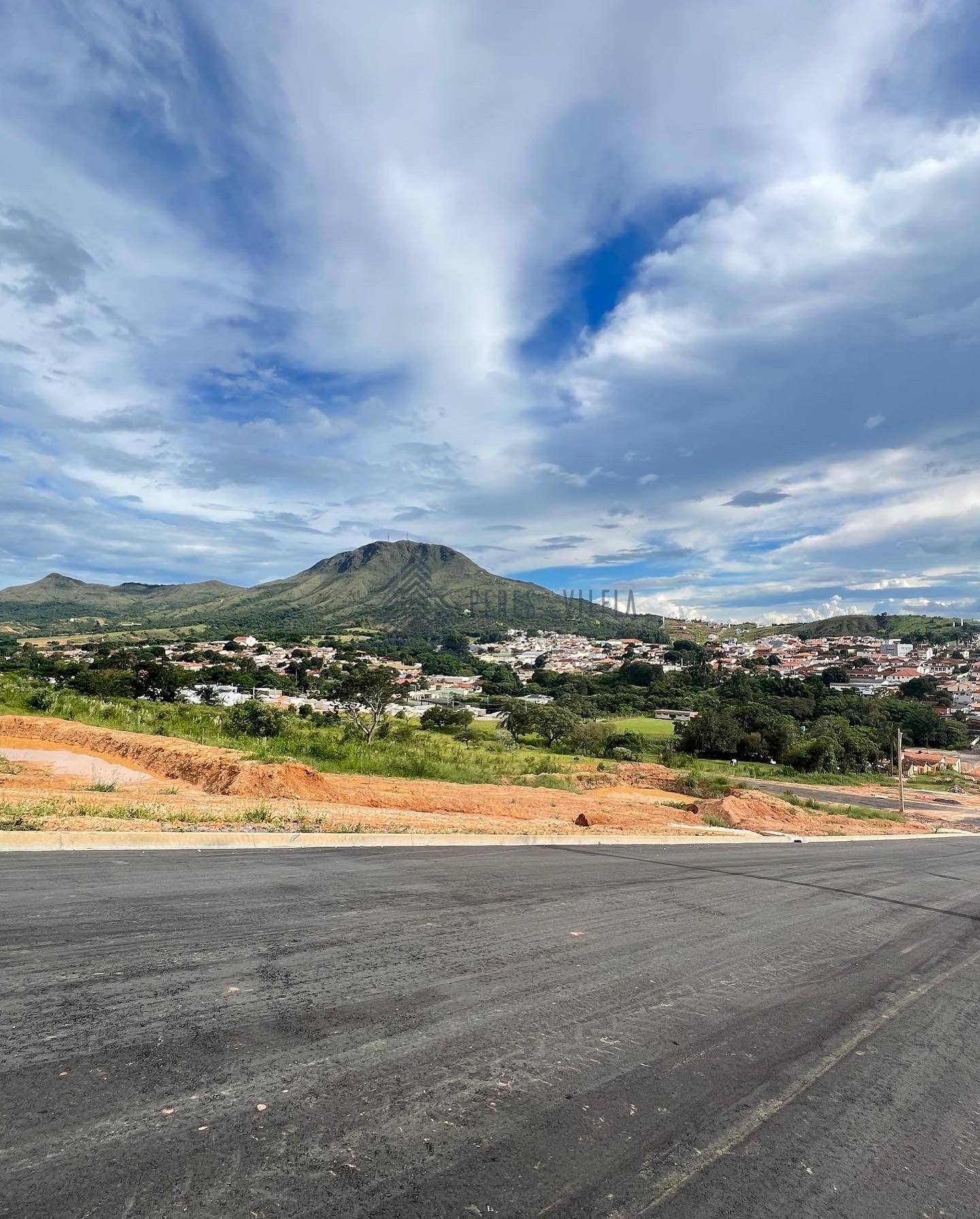 Lote com vista para Serra da Tormenta