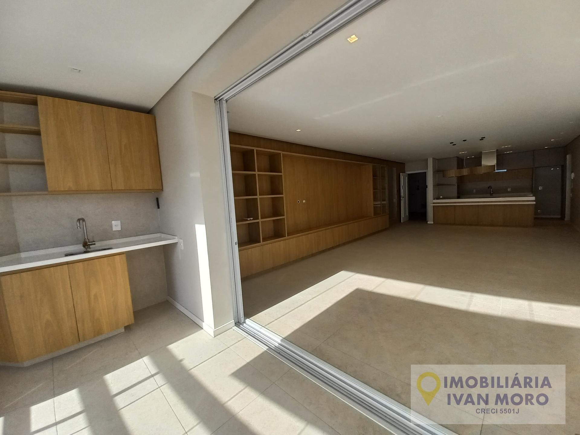 Apartamento à venda com 3 quartos, 3 suítes, 4 vagas e 183m² no João Paulo, Florianópolis (SC) — foto 27 de 30