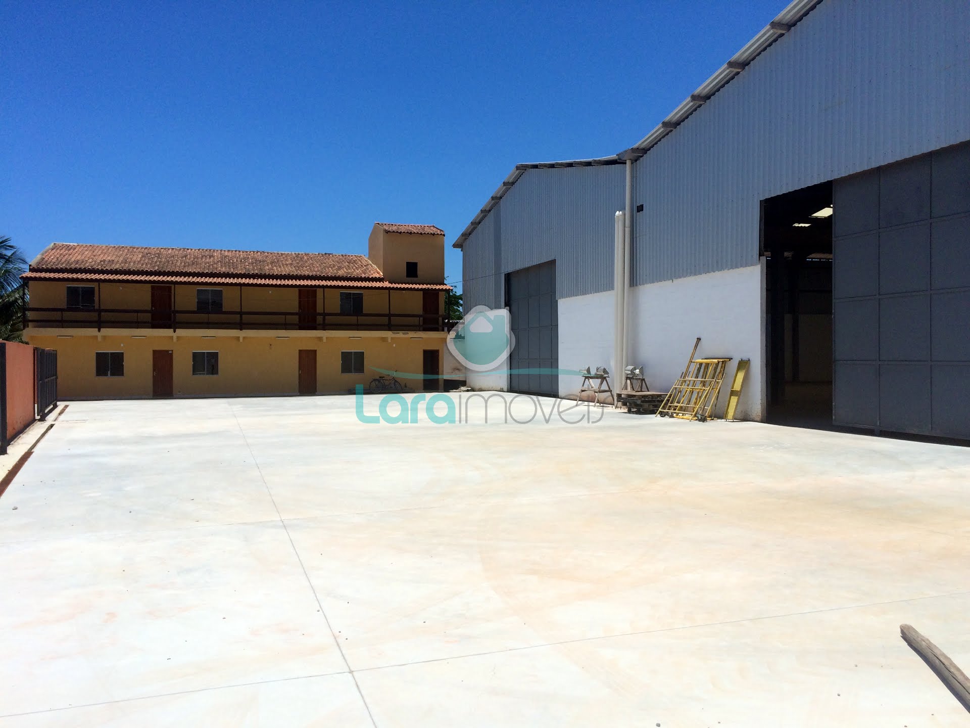 Comercial à venda com 2560m² no Lagomar, Macaé (RJ) — foto 2 de 7