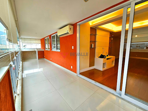 Apartamento em Botafogo: 120m², 4 quartos, 1 suíte, 2 vagas 