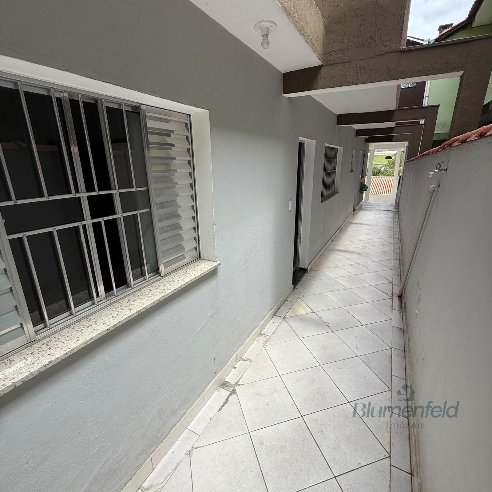 Casa para alugar com 1 quarto, 1 banheiro, 1 vaga e 80m² no Nova Arujá, Arujá (SP) — foto 3 de 11