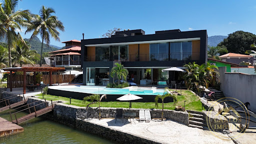 Casa em Condomínio para Temporada em Angra dos Reis / RJ no bairro Bracuhy