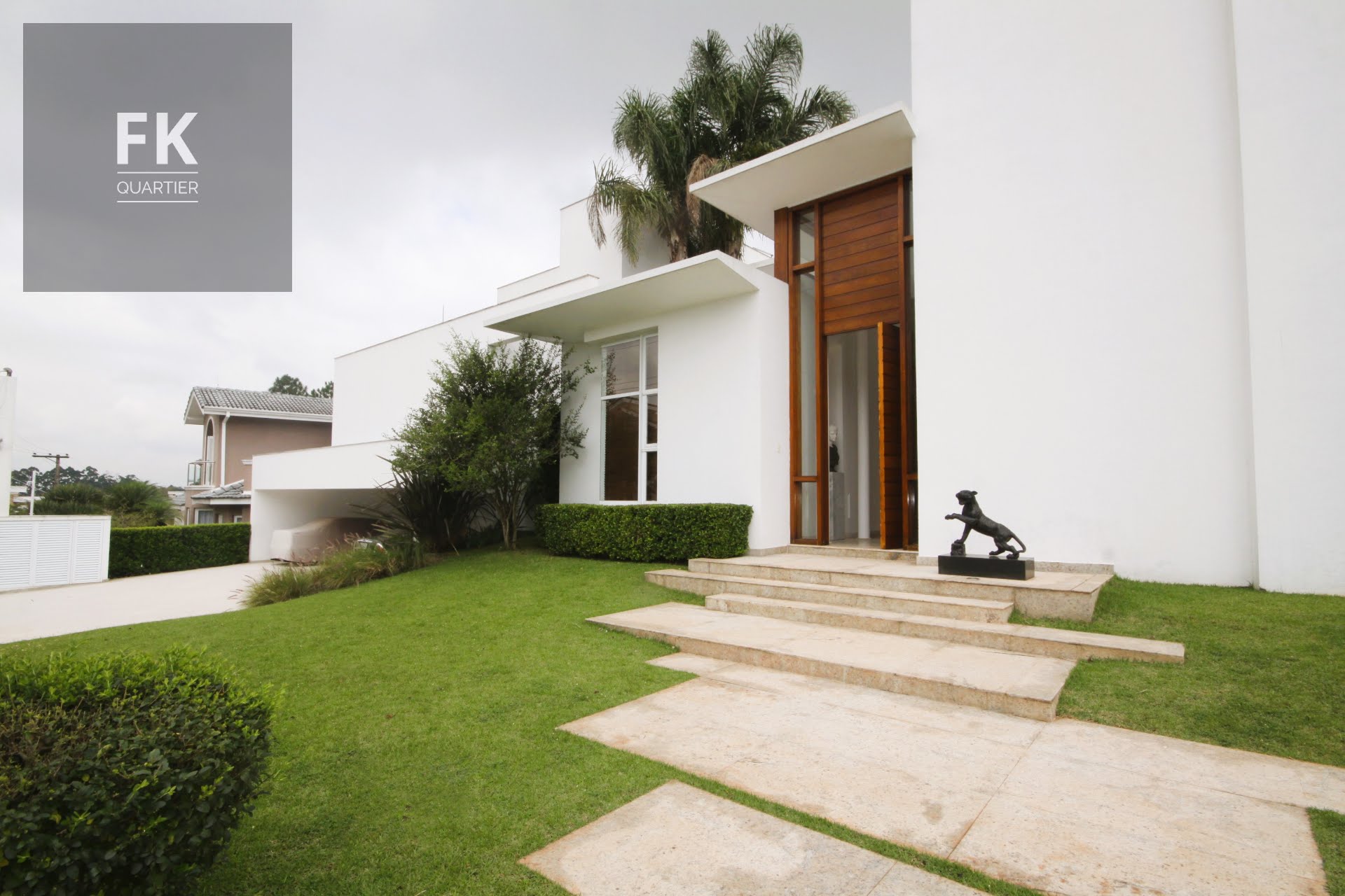 Casa à venda com 5 quartos, 5 suítes, 8 vagas e 1000m² no Residencial Morada dos Lagos, Barueri (SP) — foto 2 de 30