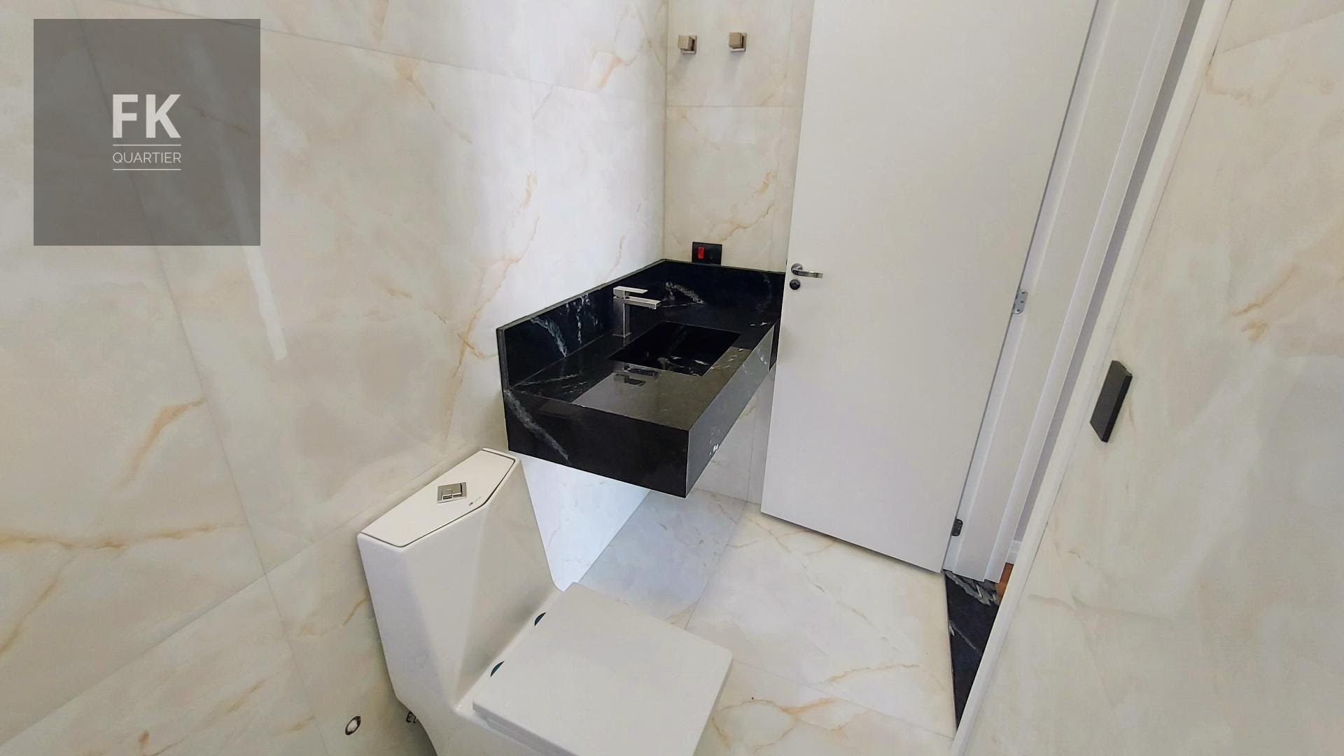 Casa à venda com 3 quartos, 3 suítes, 6 vagas e 265m² no Suru, Santana de Parnaíba (SP) — foto 22 de 27