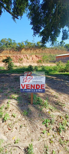 Terreno Comercial em Vila Romao  -  Registro