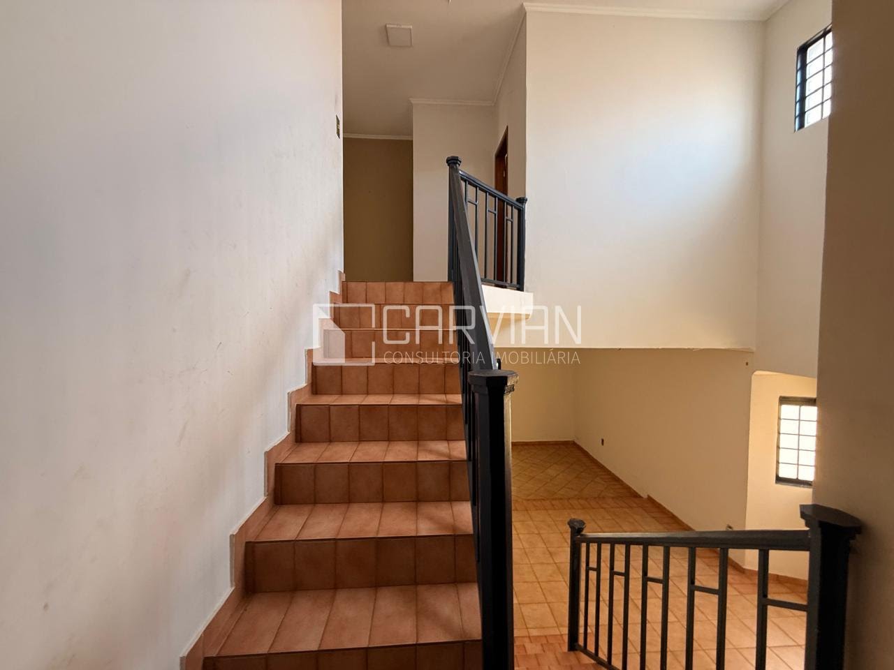 Casa à venda com 4 quartos, 4 banheiros e 236m² no Jardim Sumaré, Ribeirão Preto (SP) — foto 28 de 30