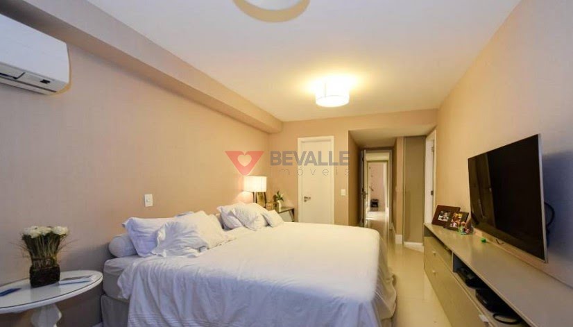 Apartamento à venda com 4 quartos, 4 suítes, 3 vagas e 221m² no Lagoa, Rio de Janeiro (RJ) — foto 25 de 30