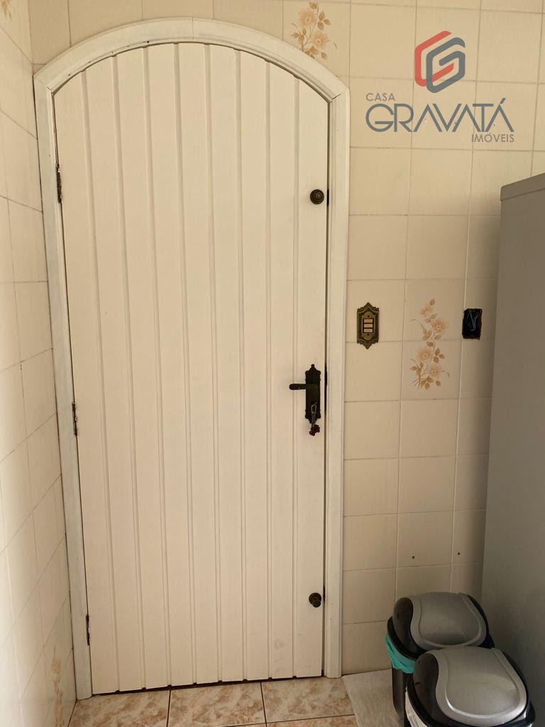 Casa à venda com 3 quartos, 1 suíte, 3 vagas e 200m² no Utinga, Santo André (SP) — foto 17 de 30