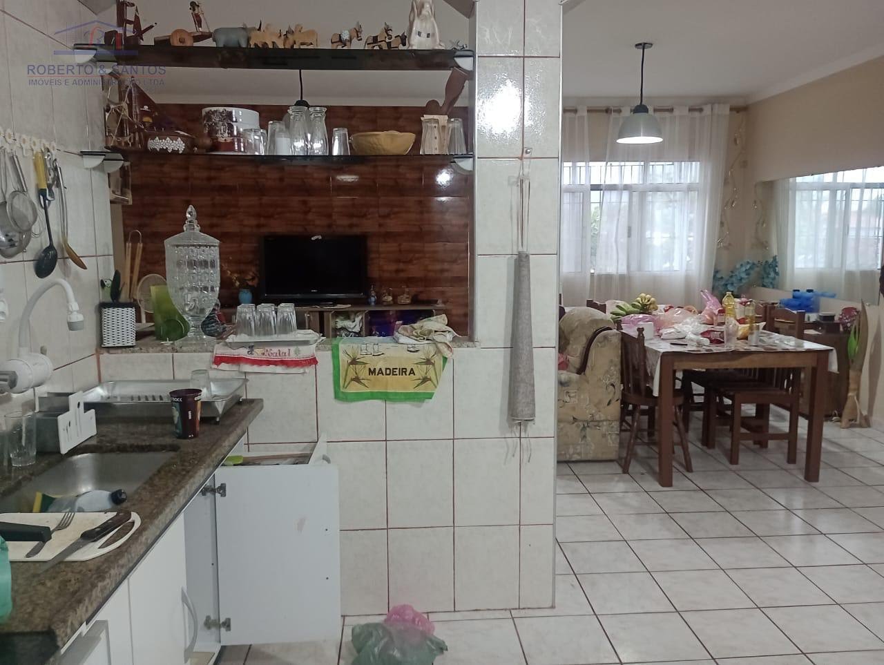 Cozinha e sala de jantar