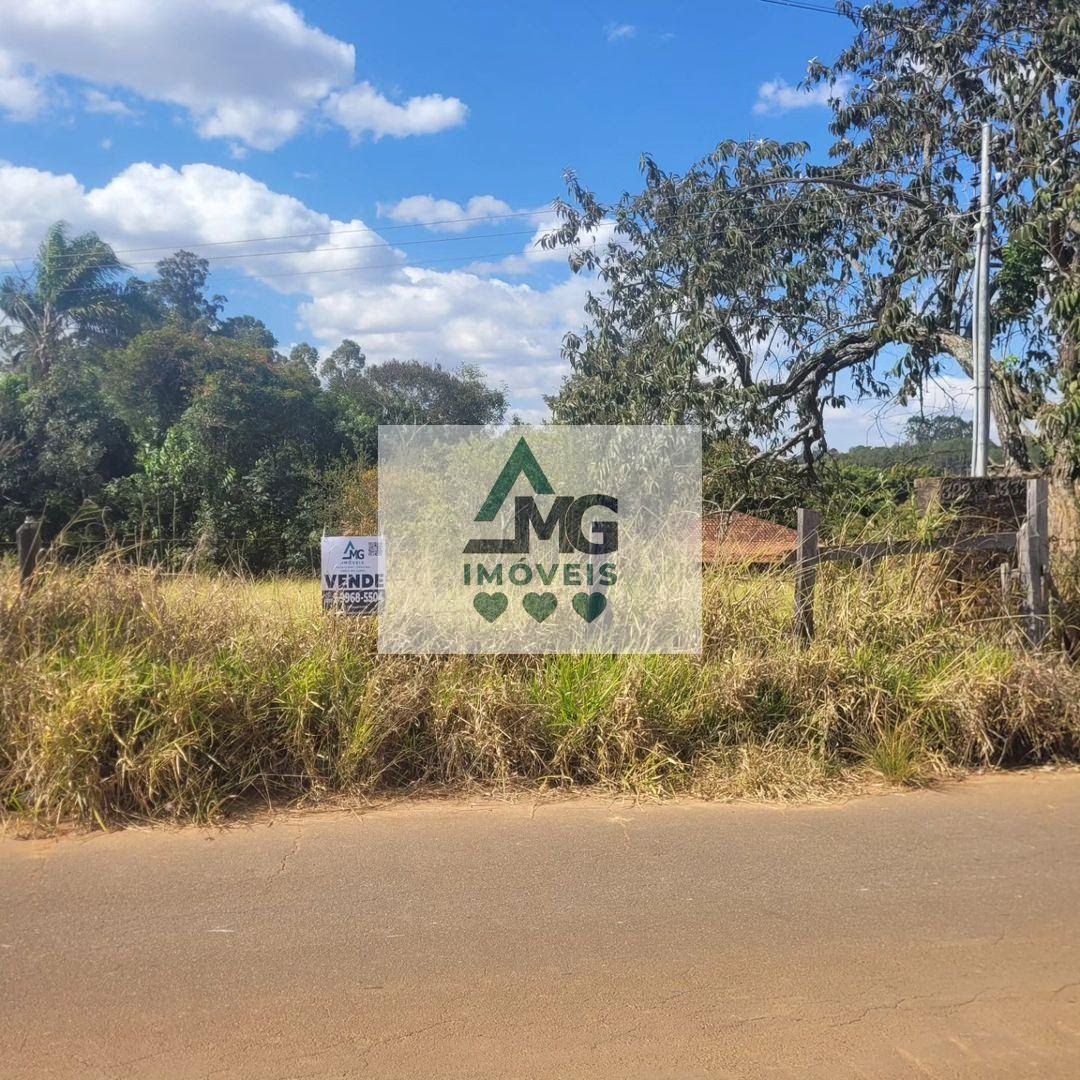 Terreno à venda com 1100m² de terreno no Aloisio Silva, Três Corações — foto principal