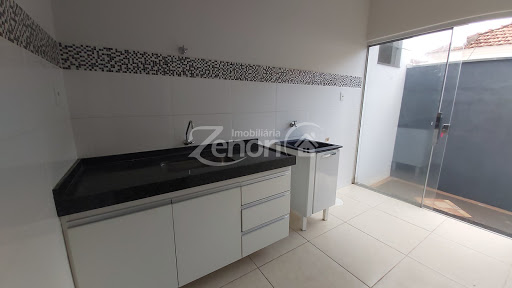 Apartamento Kitnet em Centro  -  Adamantina