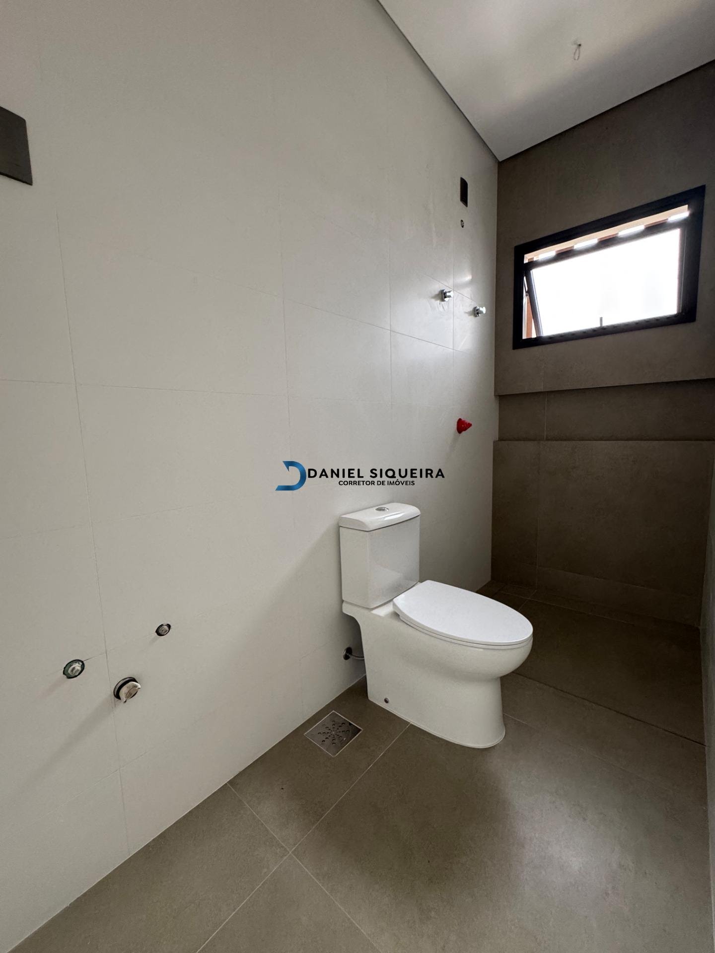 Casa à venda com 4 quartos, 4 suítes, 4 vagas e 200m² no Bairro Deltaville, Biguaçu (SC) — foto 16 de 30