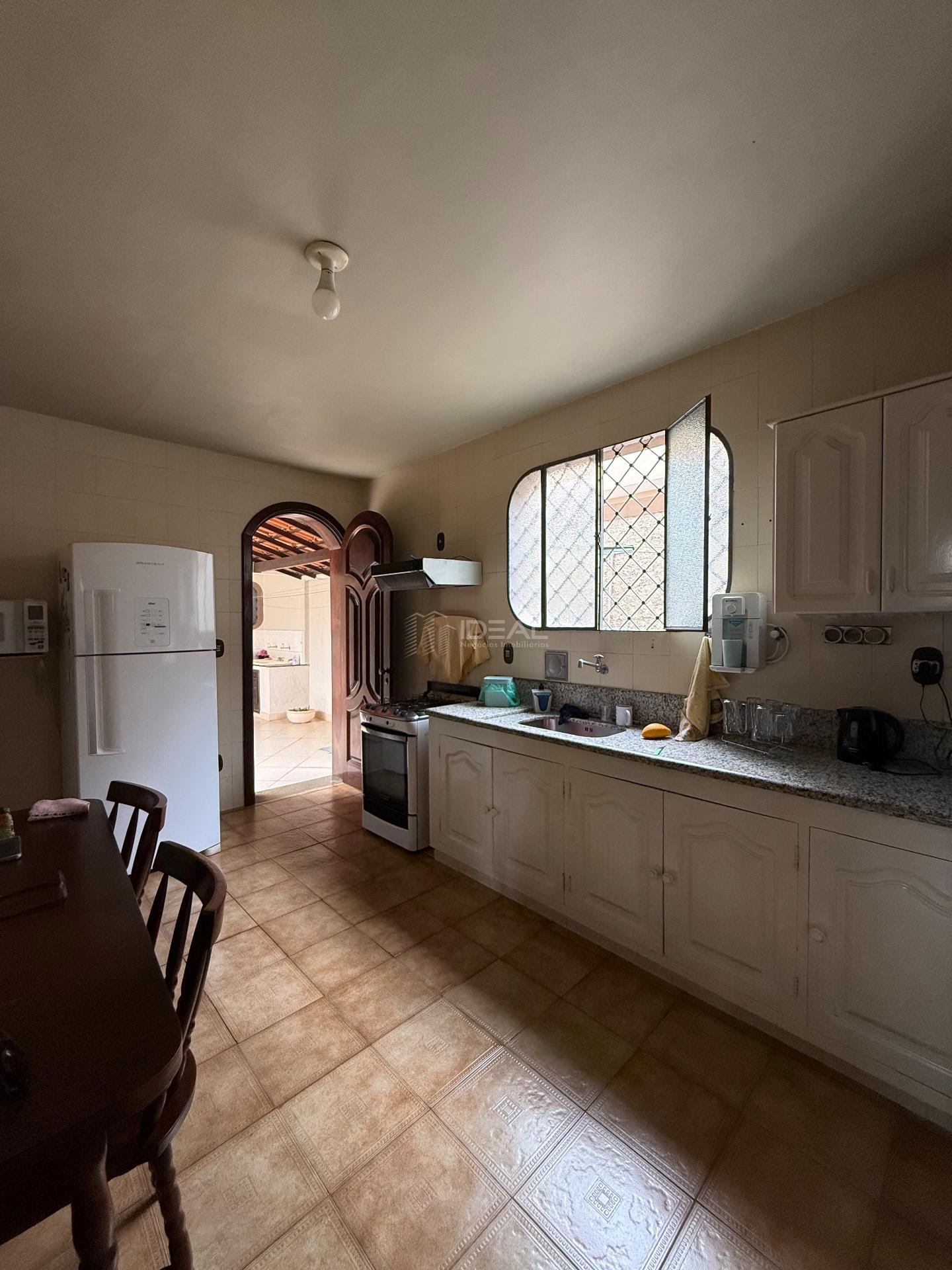 Casa à venda com 5 quartos, 1 suíte, 5 vagas e 302m² no Parque Jardim Carioca, Campos dos Goytacazes (RJ) — foto 9 de 30