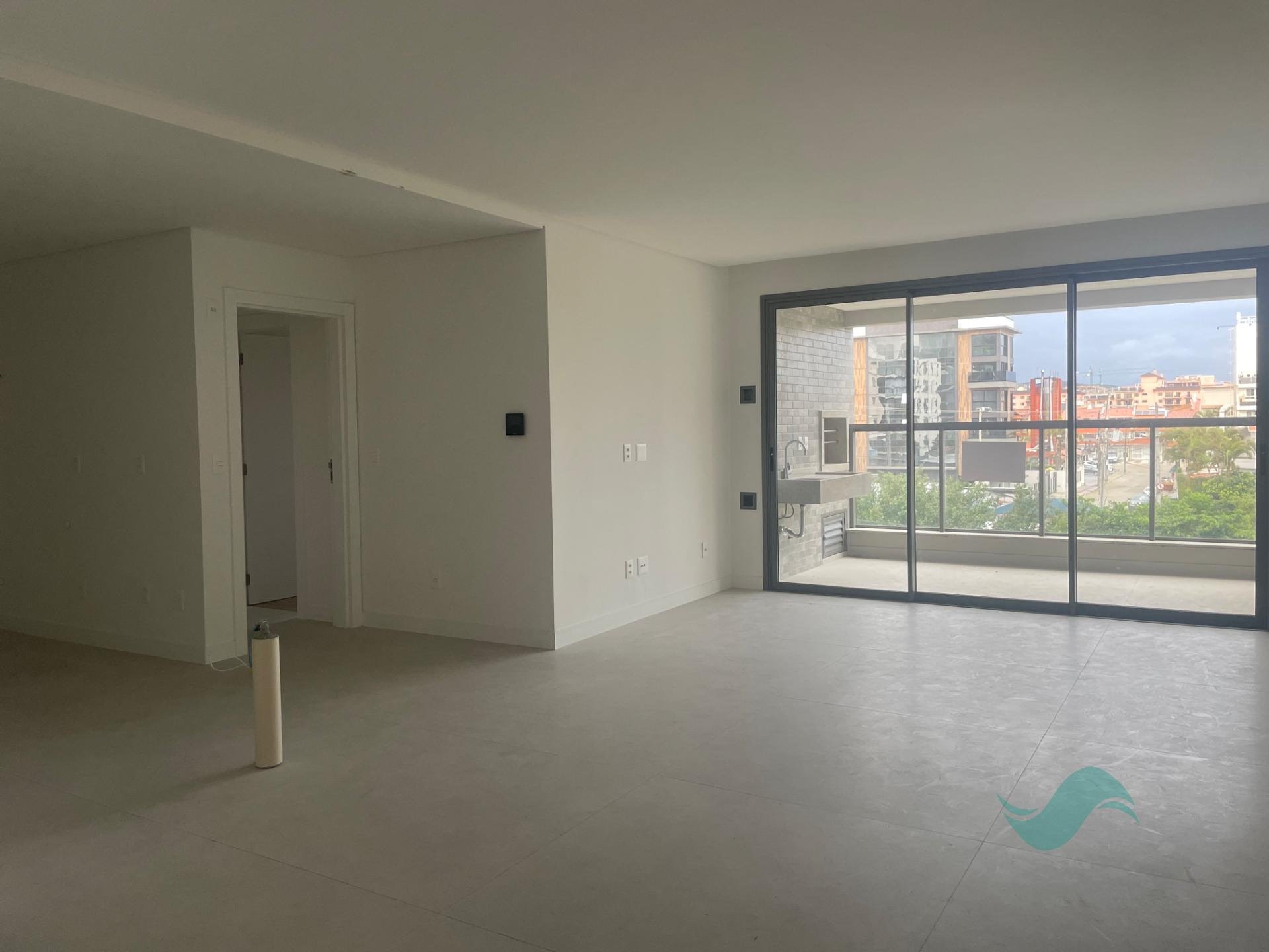 Apartamento à venda com 3 quartos, 3 suítes, 2 vagas e 120m² no Jurerê, Florianópolis (SC) — foto 2 de 12