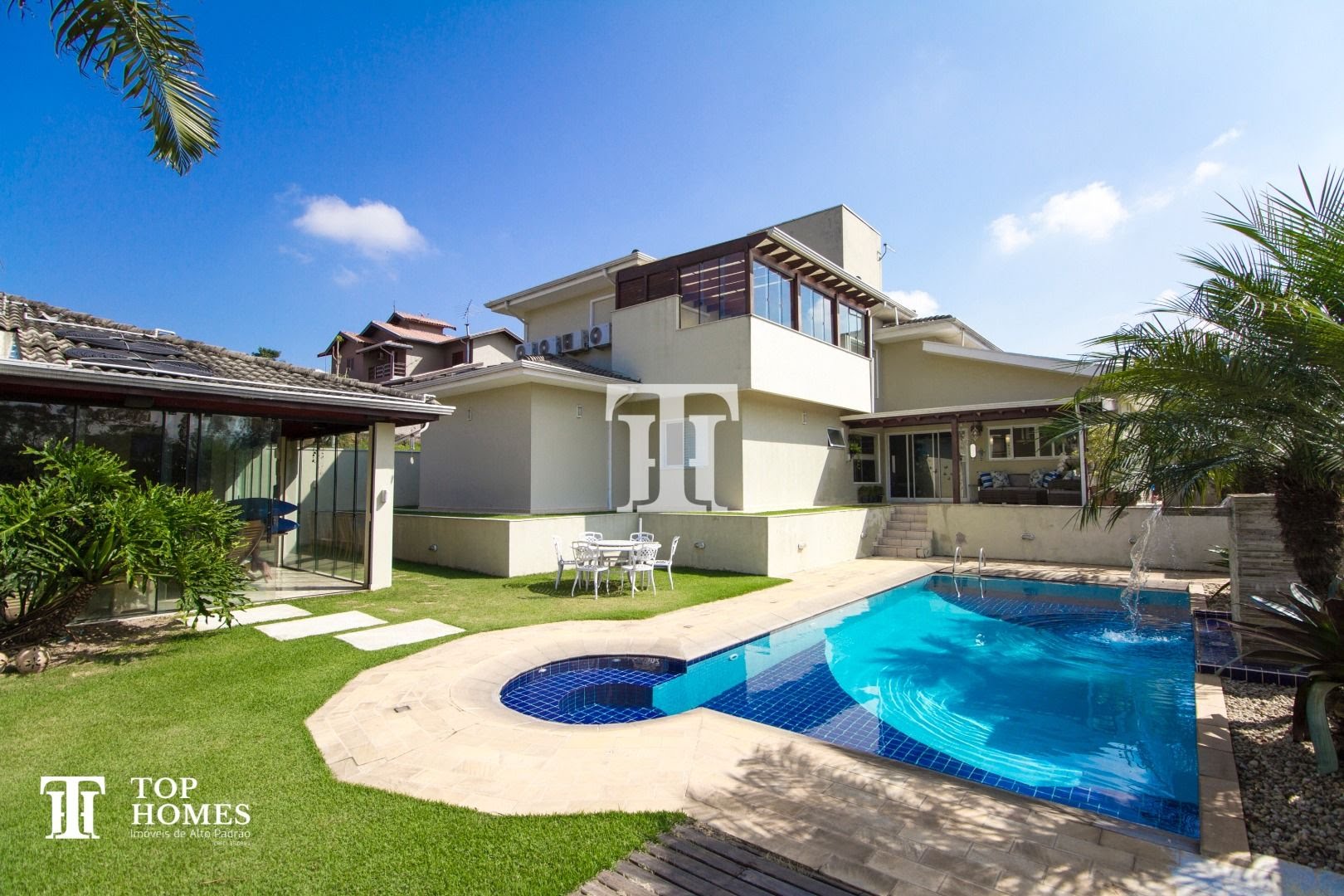 Casa à venda no condomínio Terras de Santa Teresa 