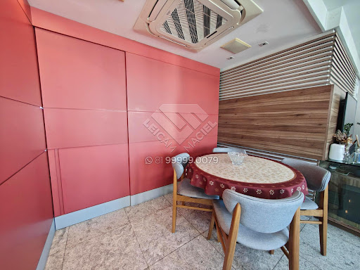 Compre Apartamento à venda no Rosarinho com 135m², 3 quartos (2 suítes) e lazer completo no Edf. Alice Queiroz. Agende sua visita com Leicam Maciel!