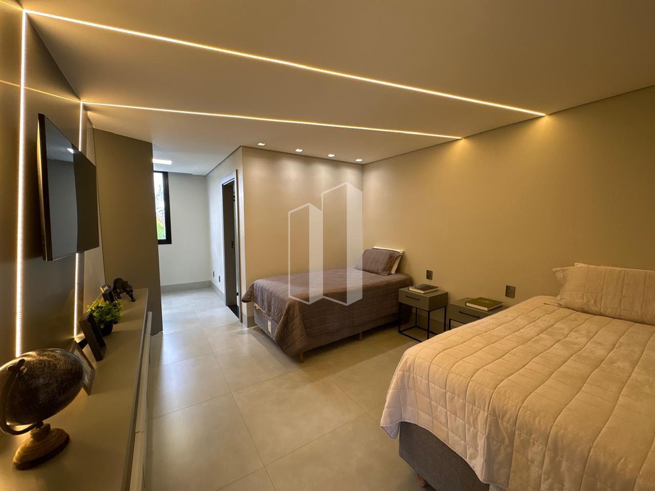 Casa à venda com 3 quartos, 3 suítes, 4 vagas e 286m² no Jardins Madri, Goiânia (GO) — foto 30 de 30