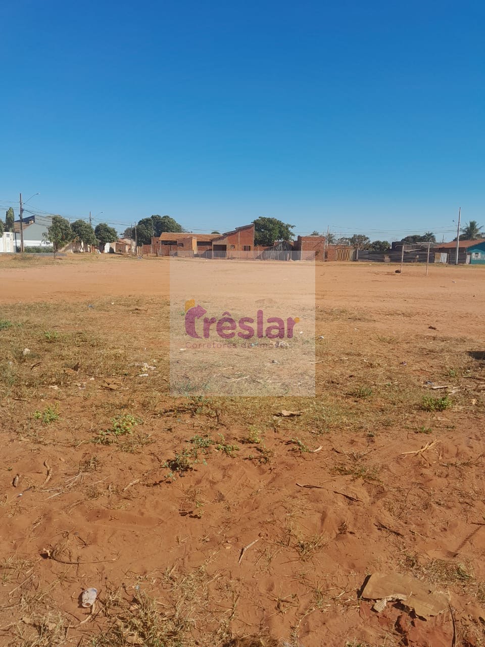 Terreno à venda com 700m² de terreno no Carioca, Três Lagoas — foto principal