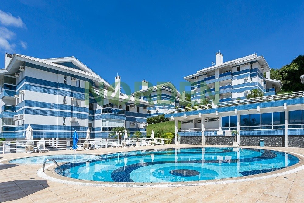 Apartamento de 120 m² com 2 quartos no Residencial Água Azul, Praia Brava