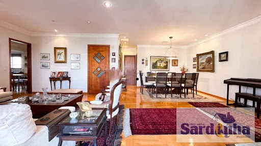 Apartamento à Venda em Vila Suzana SP, 226m², 3 Suítes, 5 Banheiros