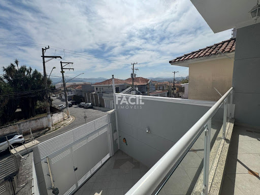 Sobrado à venda a 7 min metrô Tucuruvi SP | 3 suítes, 160m²