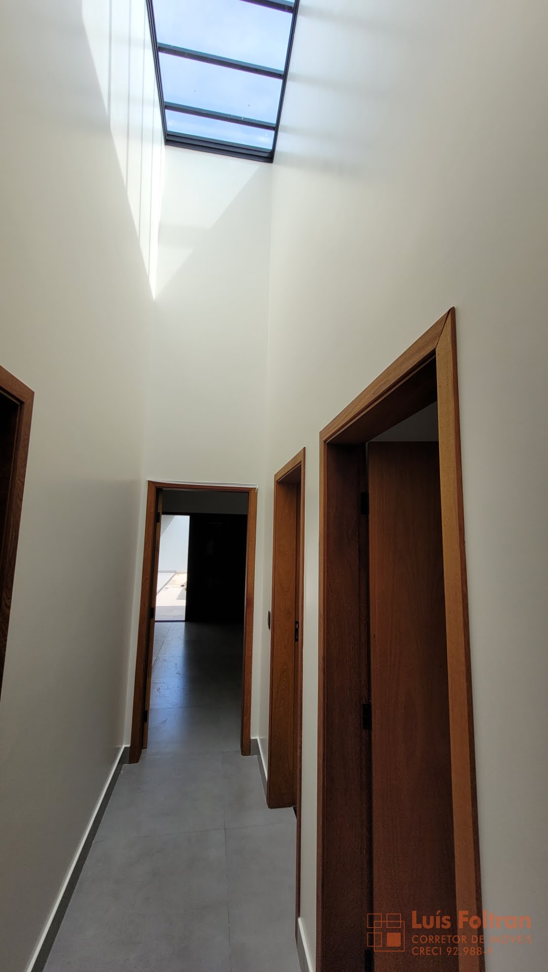 corredor para os quartos