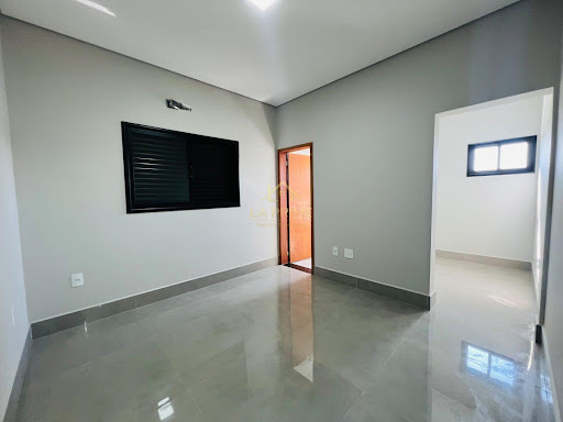 Casa de Condomínio em Cajuru do Sul - Sorocaba, SP