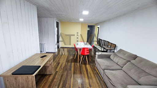 Sala estar social e sala jantar