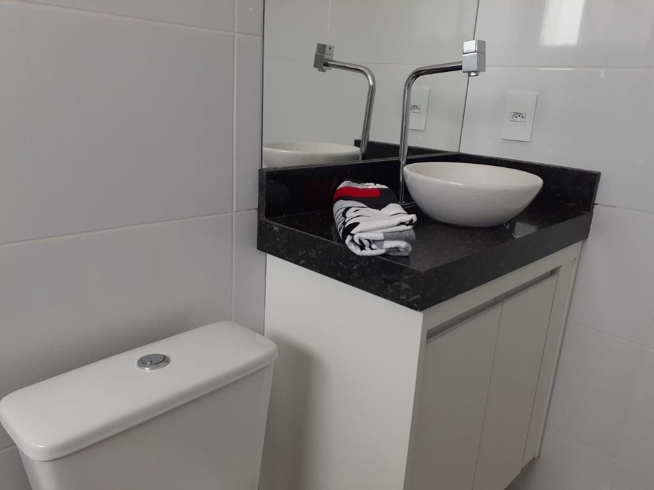 Casa à venda com 2 quartos, 2 suítes, 2 vagas e 109m² no Jardim Simus, Sorocaba (SP) — foto 7 de 10