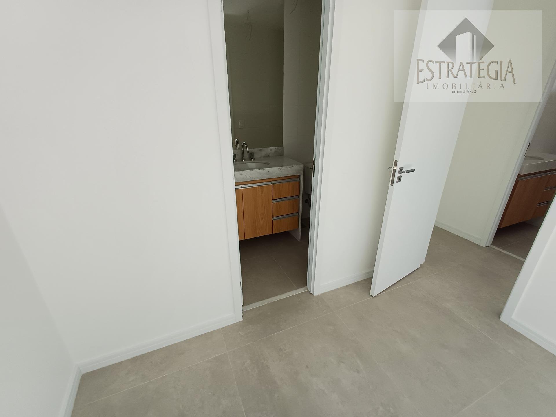 Apartamento à venda com 2 quartos, 1 suíte, 1 vaga e 68m² no Retiro, Petrópolis (RJ) — foto 8 de 13