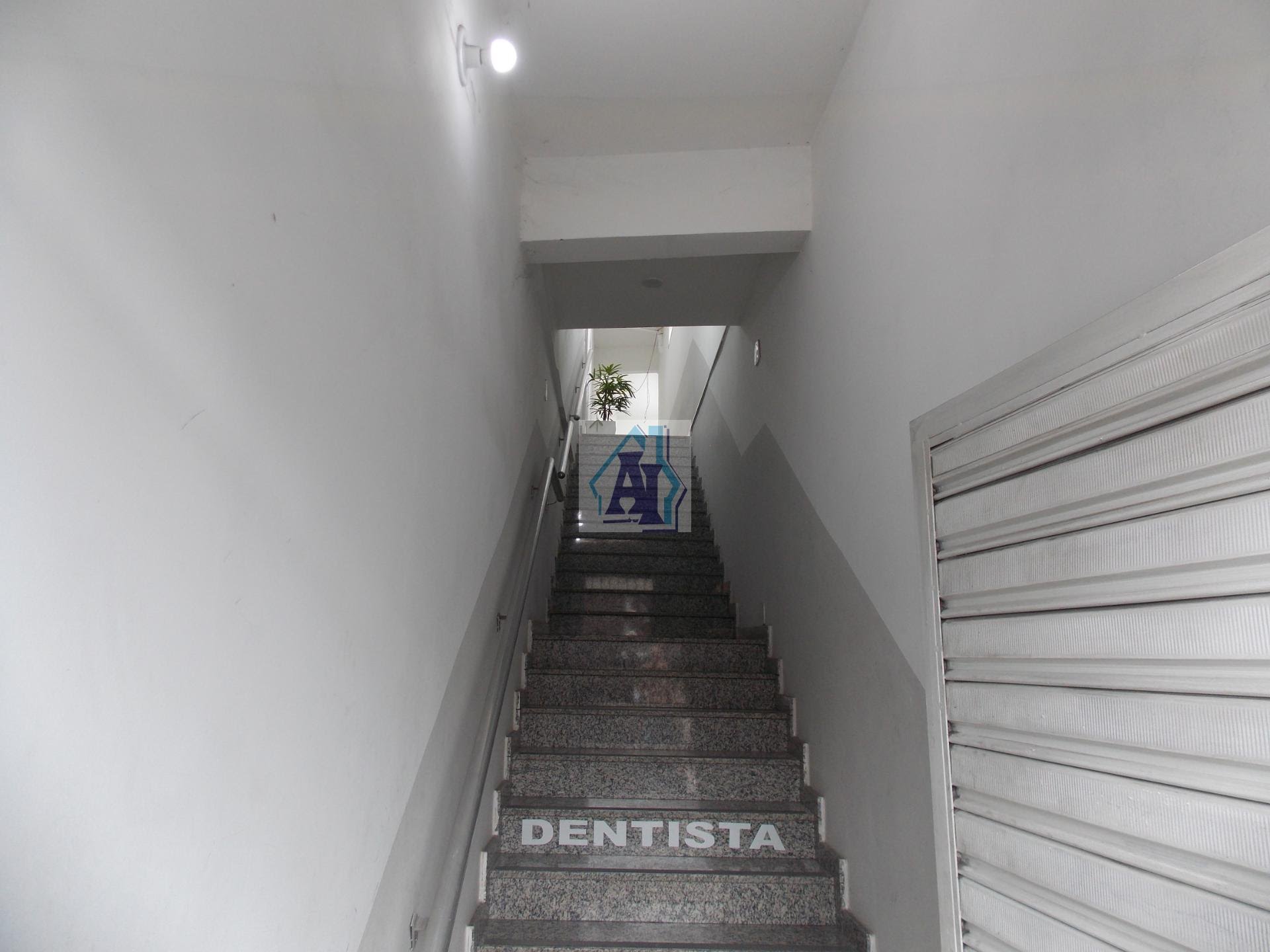 Escadas de acesso