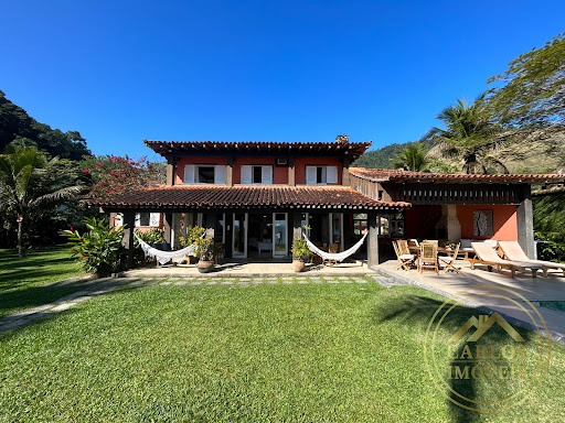 Casa na Praia para Temporada em Angra dos Reis / RJ no bairro Retiro